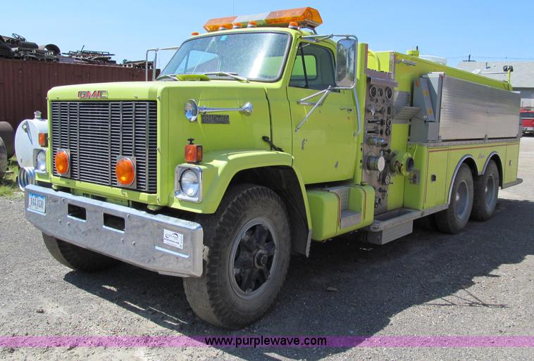 image for item A8314 1982 GMC Brigadier pumper tanker truck
