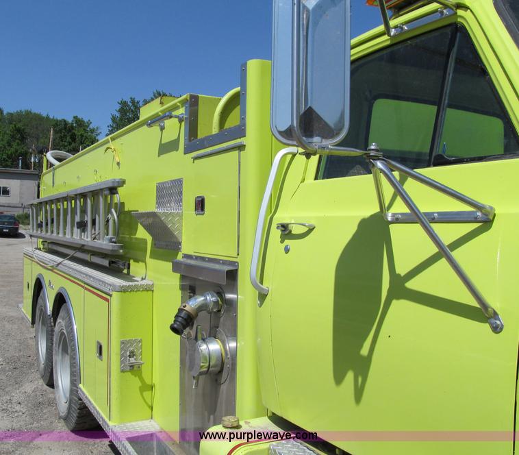 image for item A8314 1982 GMC Brigadier pumper tanker truck