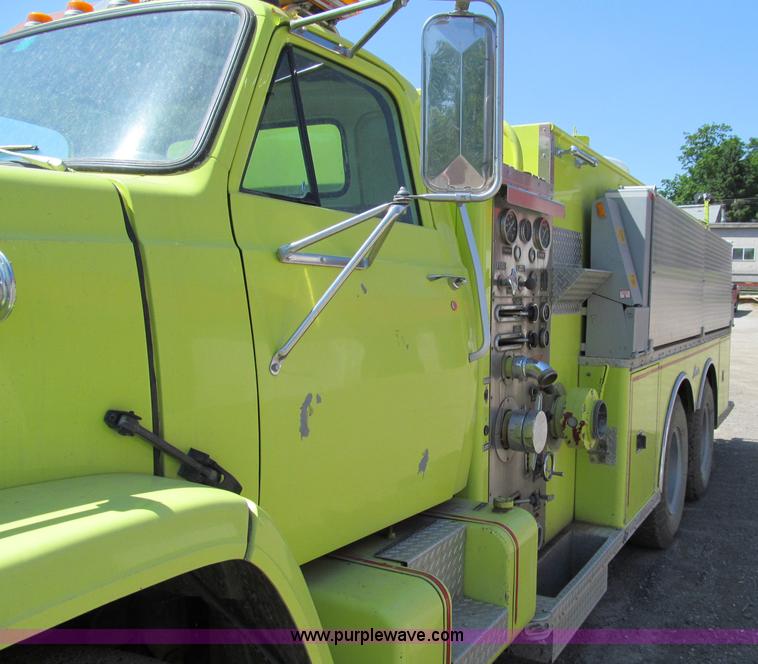 image for item A8314 1982 GMC Brigadier pumper tanker truck