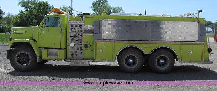 image for item A8314 1982 GMC Brigadier pumper tanker truck