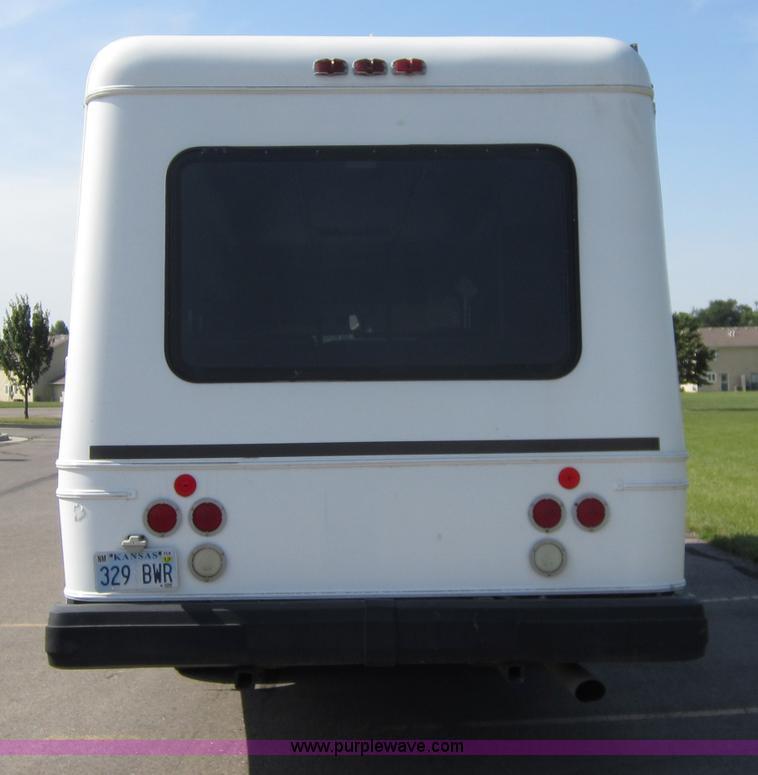 image for item B1266 1999 Coach Navistar International 3400 bus
