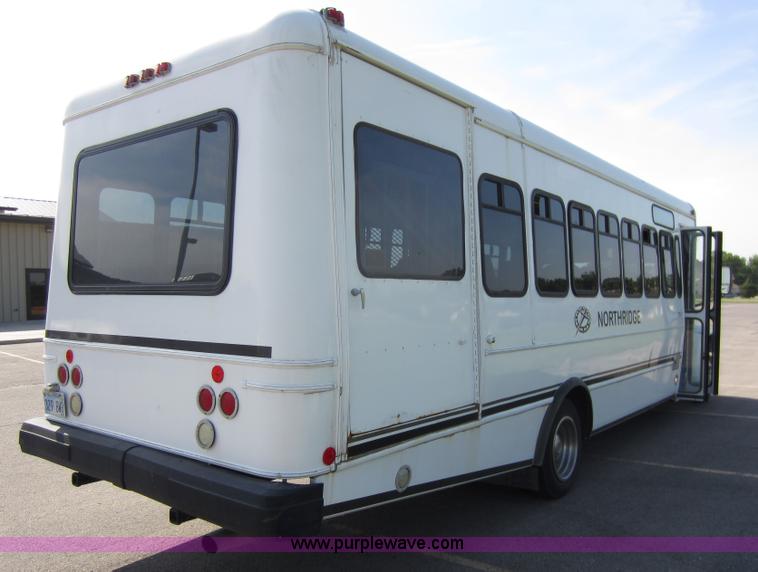 image for item B1266 1999 Coach Navistar International 3400 bus