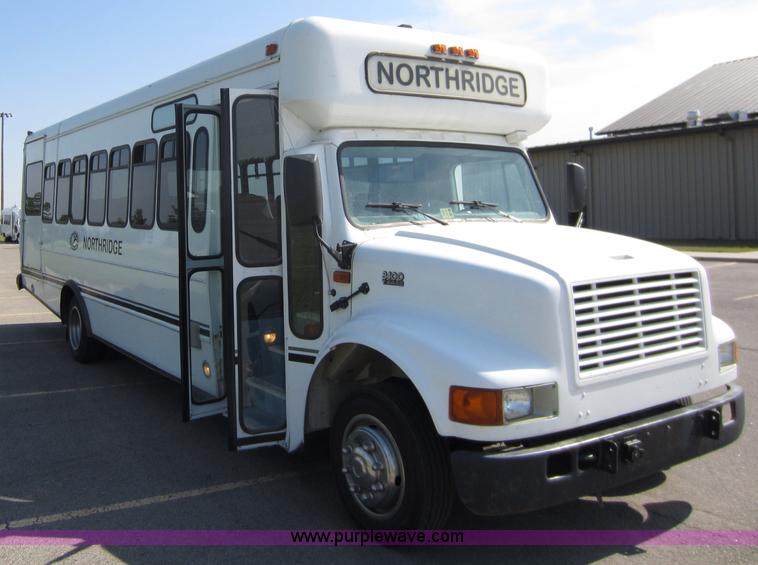 image for item B1266 1999 Coach Navistar International 3400 bus