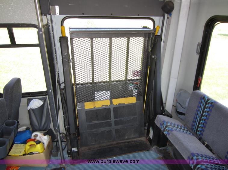 image for item B1266 1999 Coach Navistar International 3400 bus