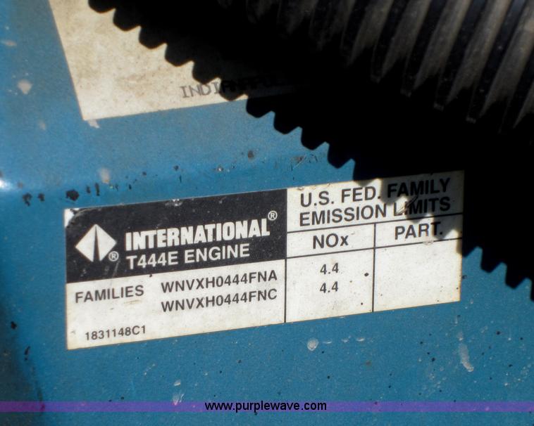 image for item B1266 1999 Coach Navistar International 3400 bus