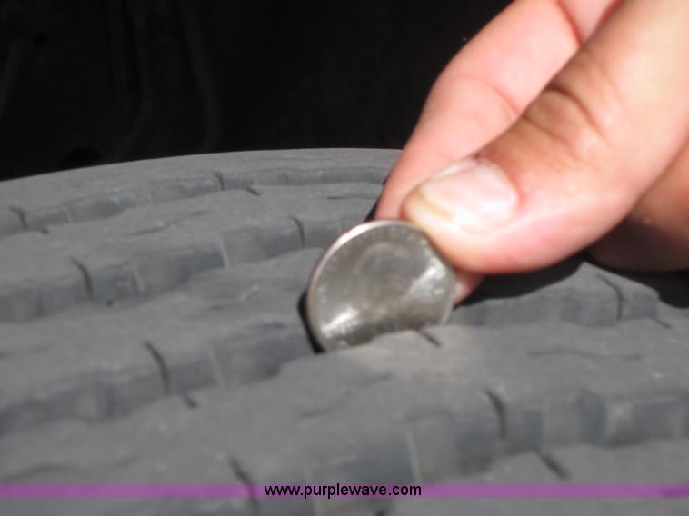 image for item B1266 1999 Coach Navistar International 3400 bus