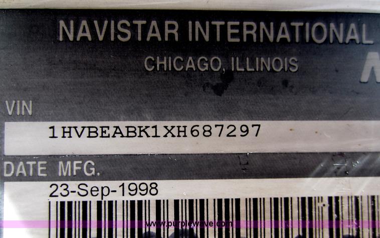 image for item B1266 1999 Coach Navistar International 3400 bus