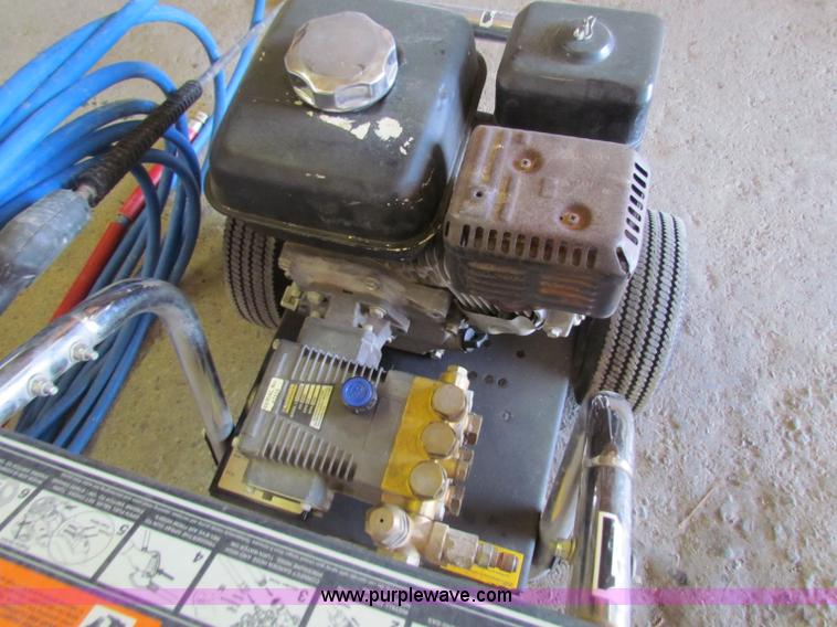 image for item B1311 Korcher pressure washer