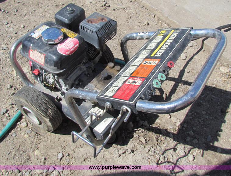 image for item B1312 Korcher pressure washer