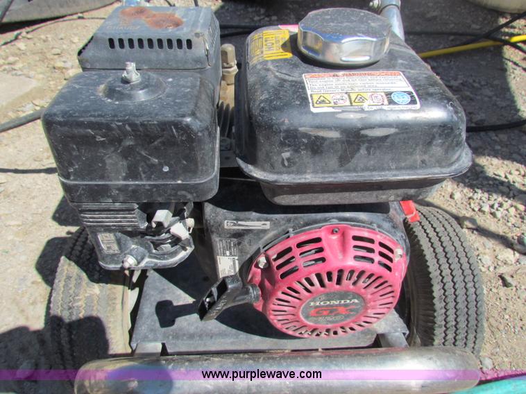 image for item B1312 Korcher pressure washer