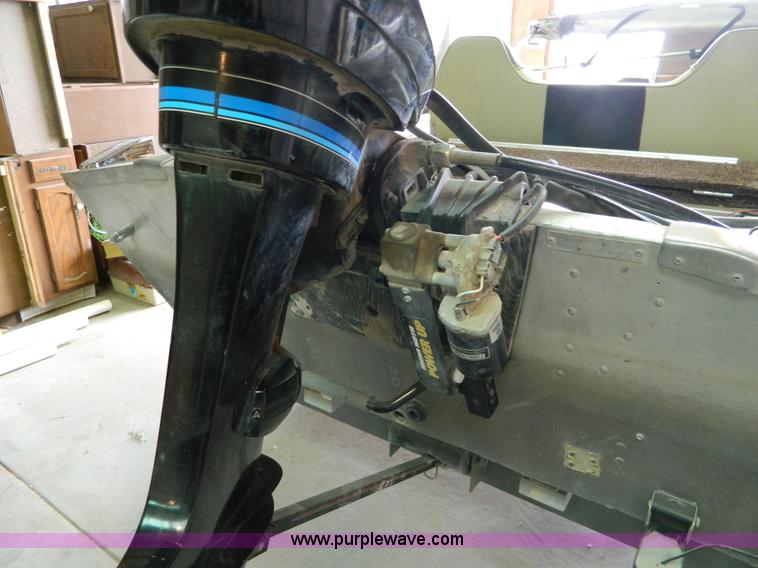 image for item B3682 Bass Tracker III 16' aluminum boat