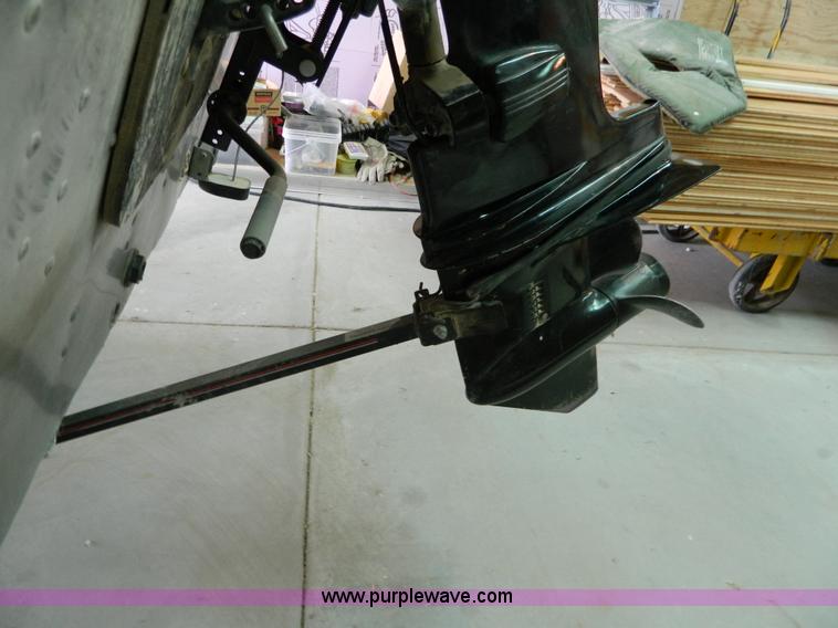 image for item B3682 Bass Tracker III 16' aluminum boat