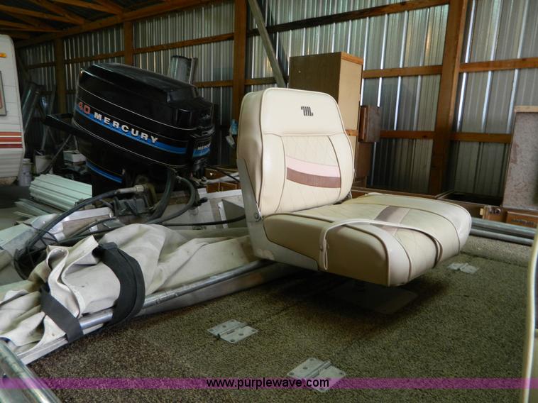 image for item B3682 Bass Tracker III 16' aluminum boat