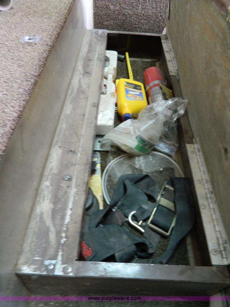 image for item B3682 Bass Tracker III 16' aluminum boat