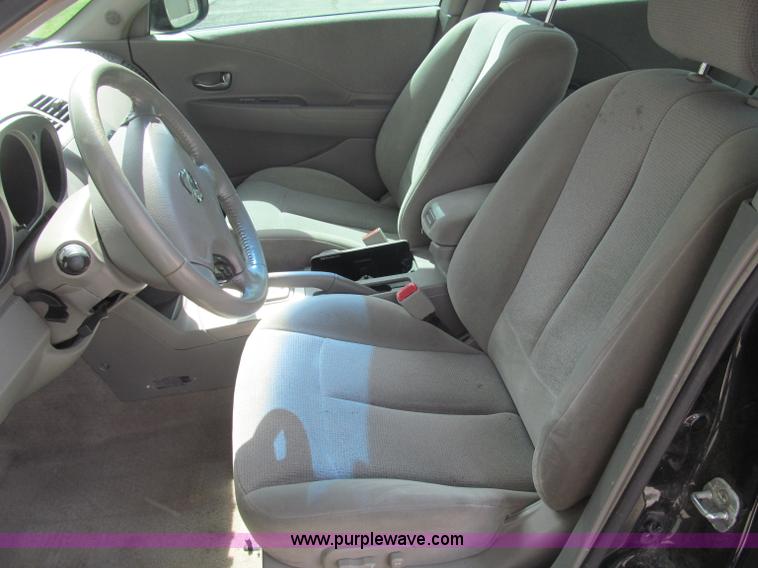 image for item B5148 2004 Nissan Altima