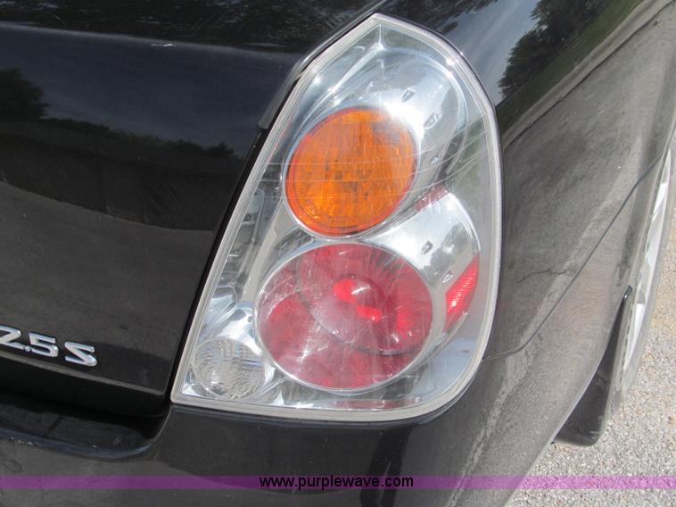 image for item B5148 2004 Nissan Altima