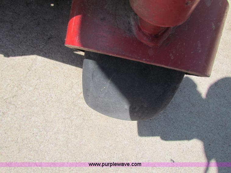 image for item B7271 Ferris 4500 lawn mower