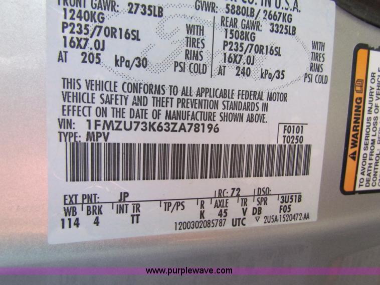 image for item B7276 2003 Ford Explorer XLT SUV