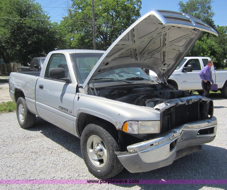 image for item B9113 1999 Dodge Ram 1500 3.9L V6 SFI gas engine