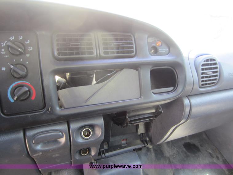 image for item B9113 1999 Dodge Ram 1500 3.9L V6 SFI gas engine