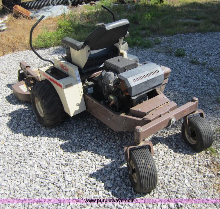 image for item B9121 Grasshopper 720K lawn mower