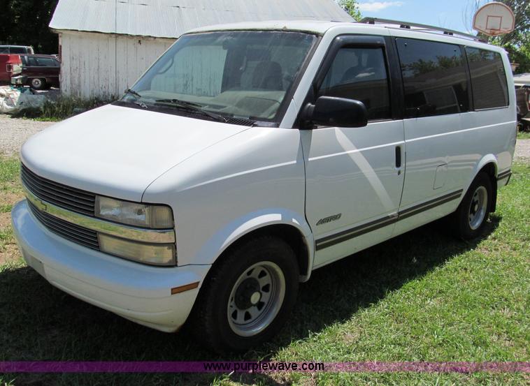 image for item C2132 1995 Chevrolet Astro van