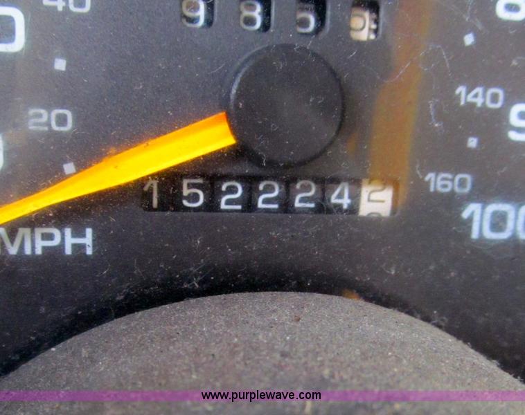 image for item C2132 1995 Chevrolet Astro van