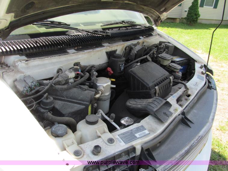 image for item C2132 1995 Chevrolet Astro van