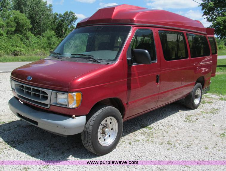 image for item C2134 1997 Ford E350 Club Wagon handicap van