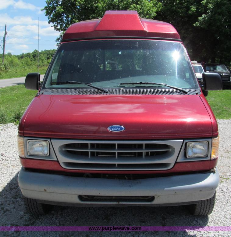 image for item C2134 1997 Ford E350 Club Wagon handicap van