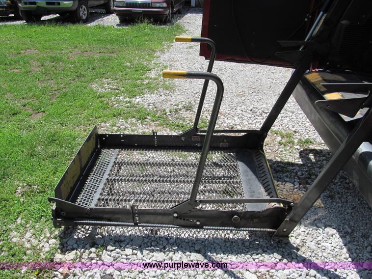 image for item C2134 1997 Ford E350 Club Wagon handicap van