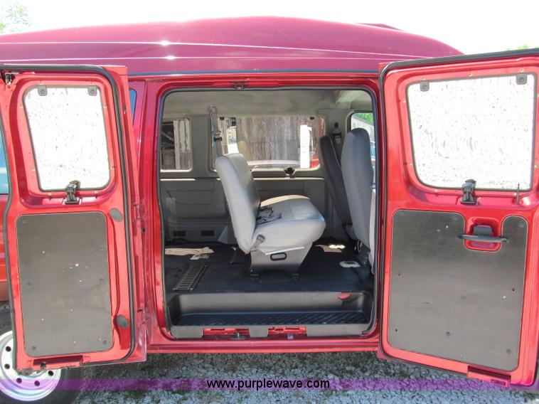 image for item C2134 1997 Ford E350 Club Wagon handicap van