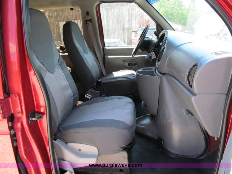 image for item C2134 1997 Ford E350 Club Wagon handicap van