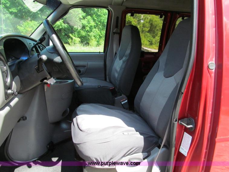 image for item C2134 1997 Ford E350 Club Wagon handicap van