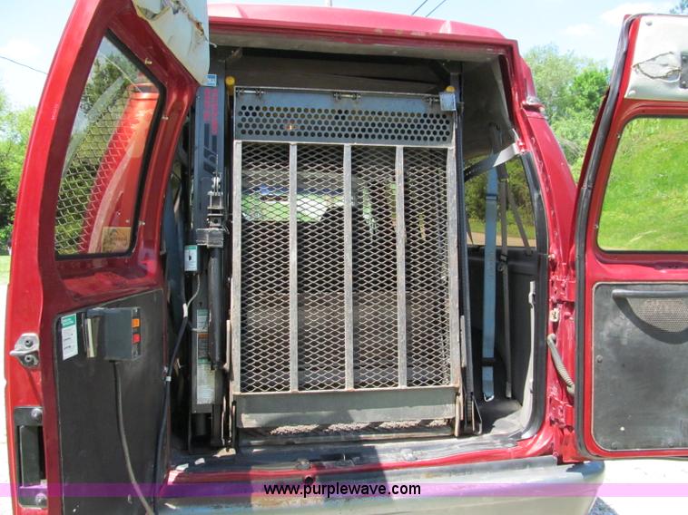 image for item C2134 1997 Ford E350 Club Wagon handicap van