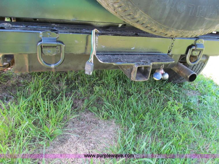 image for item C2136 1995 Jeep Wrangler SUV