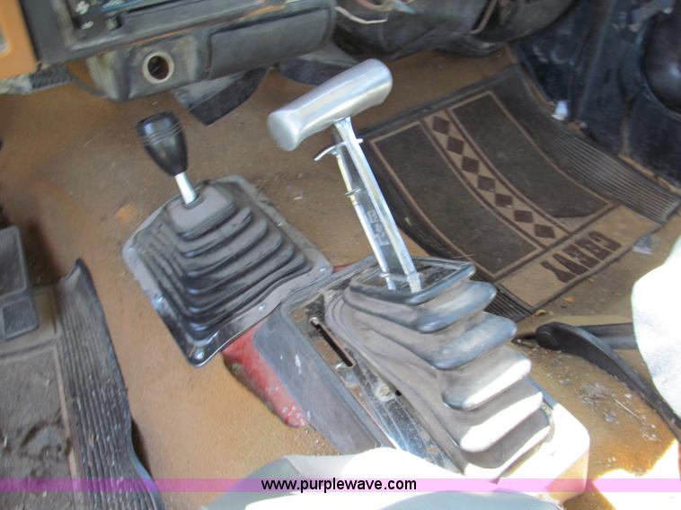 image for item C2136 1995 Jeep Wrangler SUV