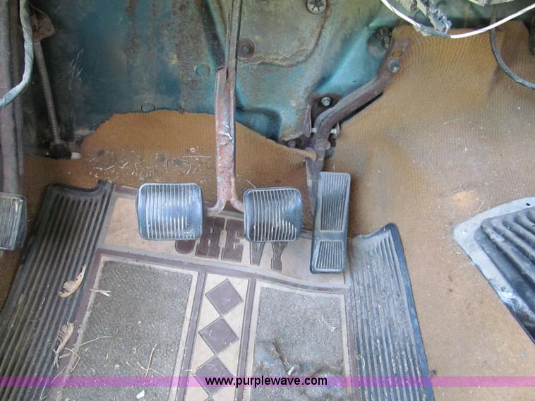 image for item C2136 1995 Jeep Wrangler SUV