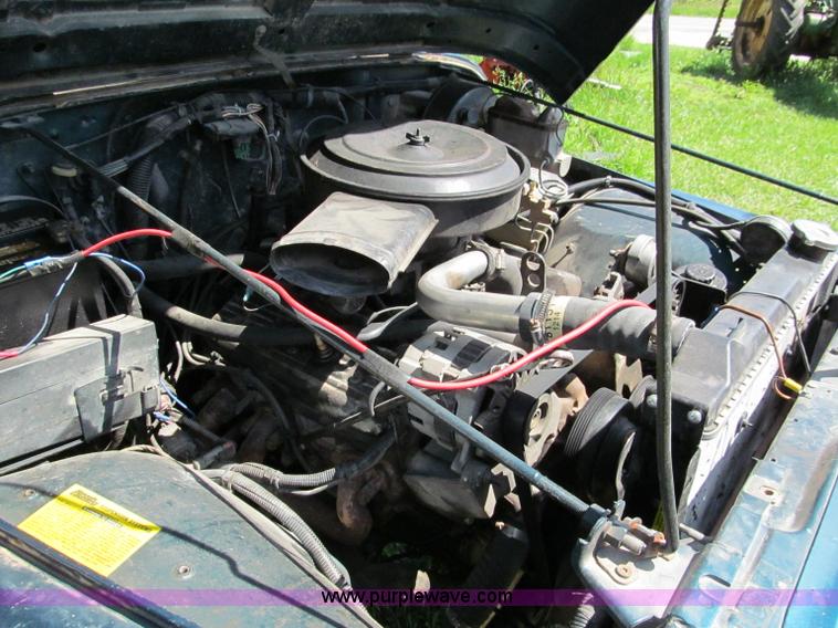 image for item C2136 1995 Jeep Wrangler SUV