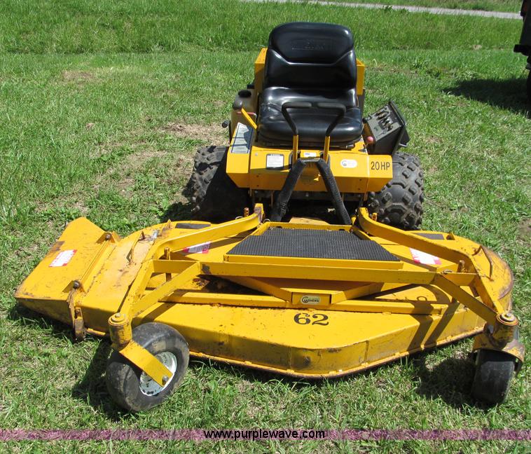 image for item C2137 1997 Walker MTSD ZTR mower