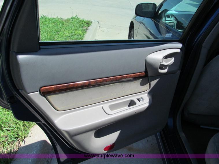 image for item C2141 2003 Chevrolet Impala LS