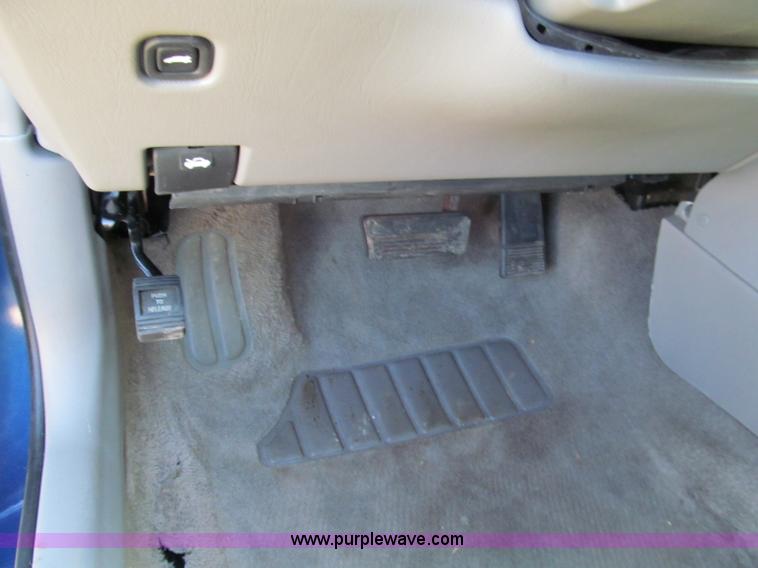image for item C2141 2003 Chevrolet Impala LS
