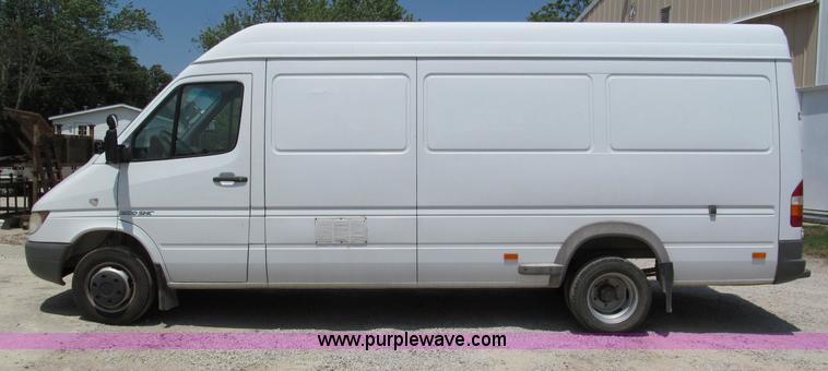 image for item C2173 2004 Freightliner Sprinter 3500 SHC cargo van