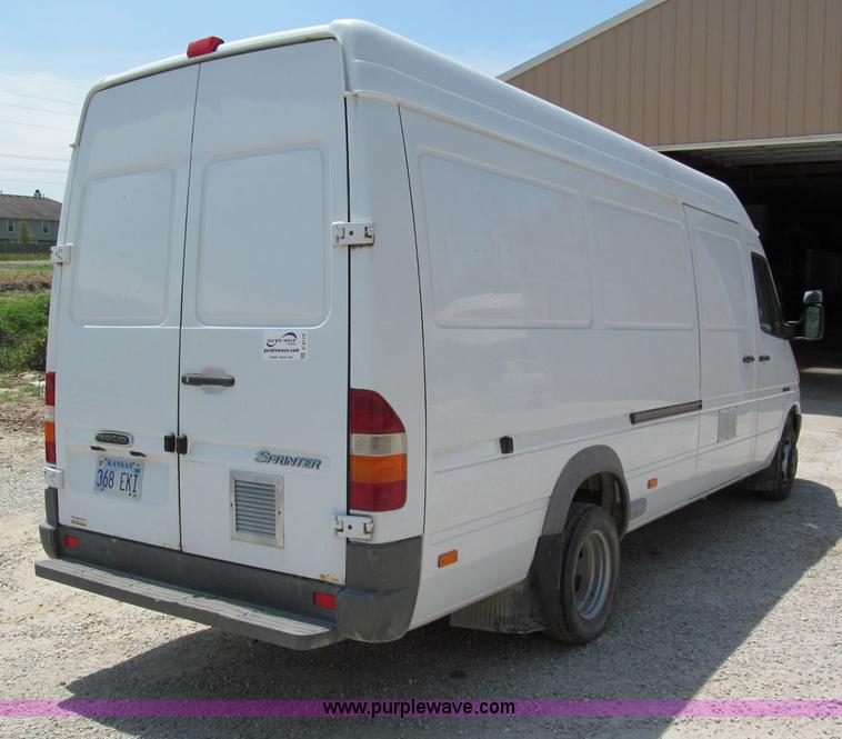 image for item C2173 2004 Freightliner Sprinter 3500 SHC cargo van