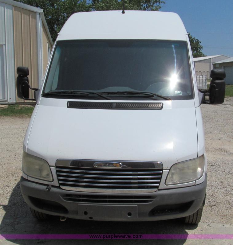 image for item C2173 2004 Freightliner Sprinter 3500 SHC cargo van