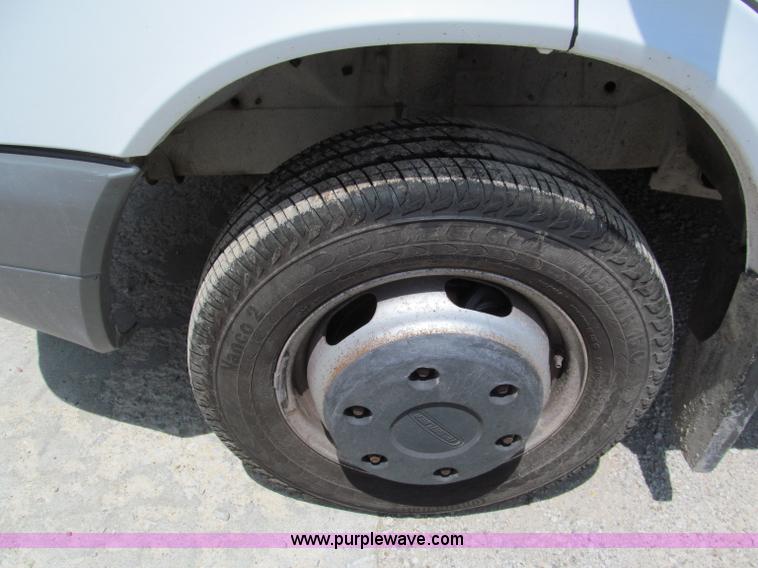 image for item C2173 2004 Freightliner Sprinter 3500 SHC cargo van