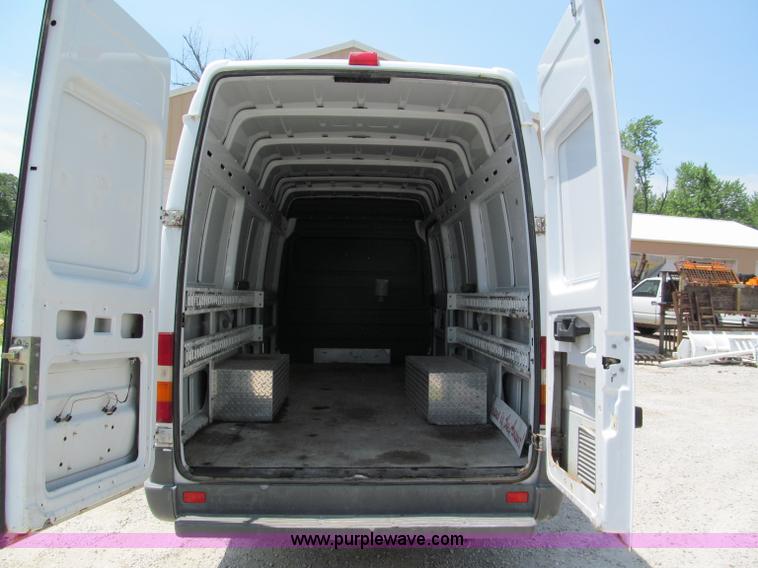 image for item C2173 2004 Freightliner Sprinter 3500 SHC cargo van