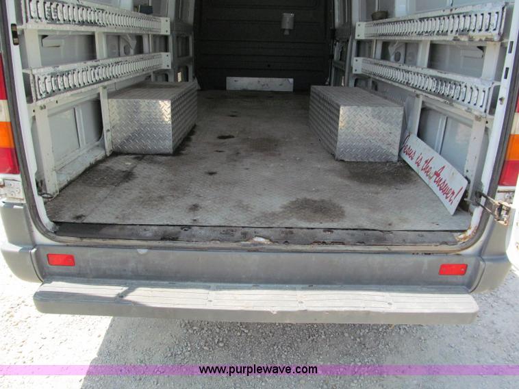 image for item C2173 2004 Freightliner Sprinter 3500 SHC cargo van