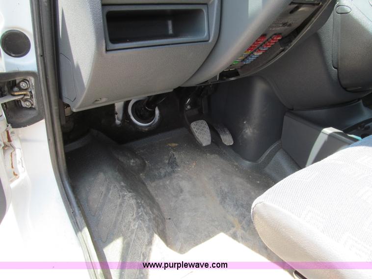 image for item C2173 2004 Freightliner Sprinter 3500 SHC cargo van