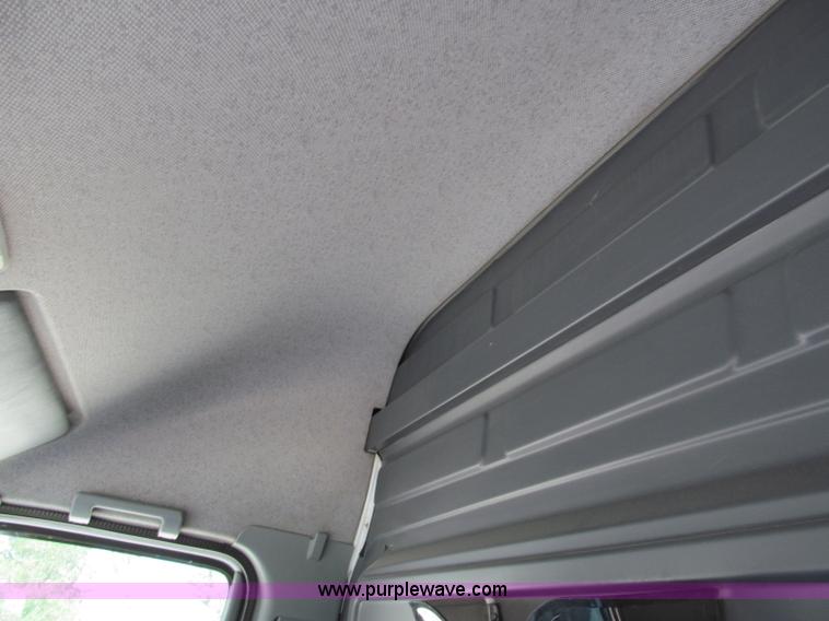 image for item C2173 2004 Freightliner Sprinter 3500 SHC cargo van